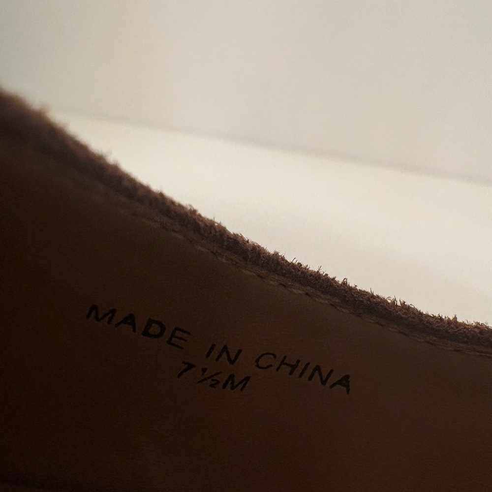 Banana Republic Madison 12-Hour Pump in brown suede - Picture 7 of 7